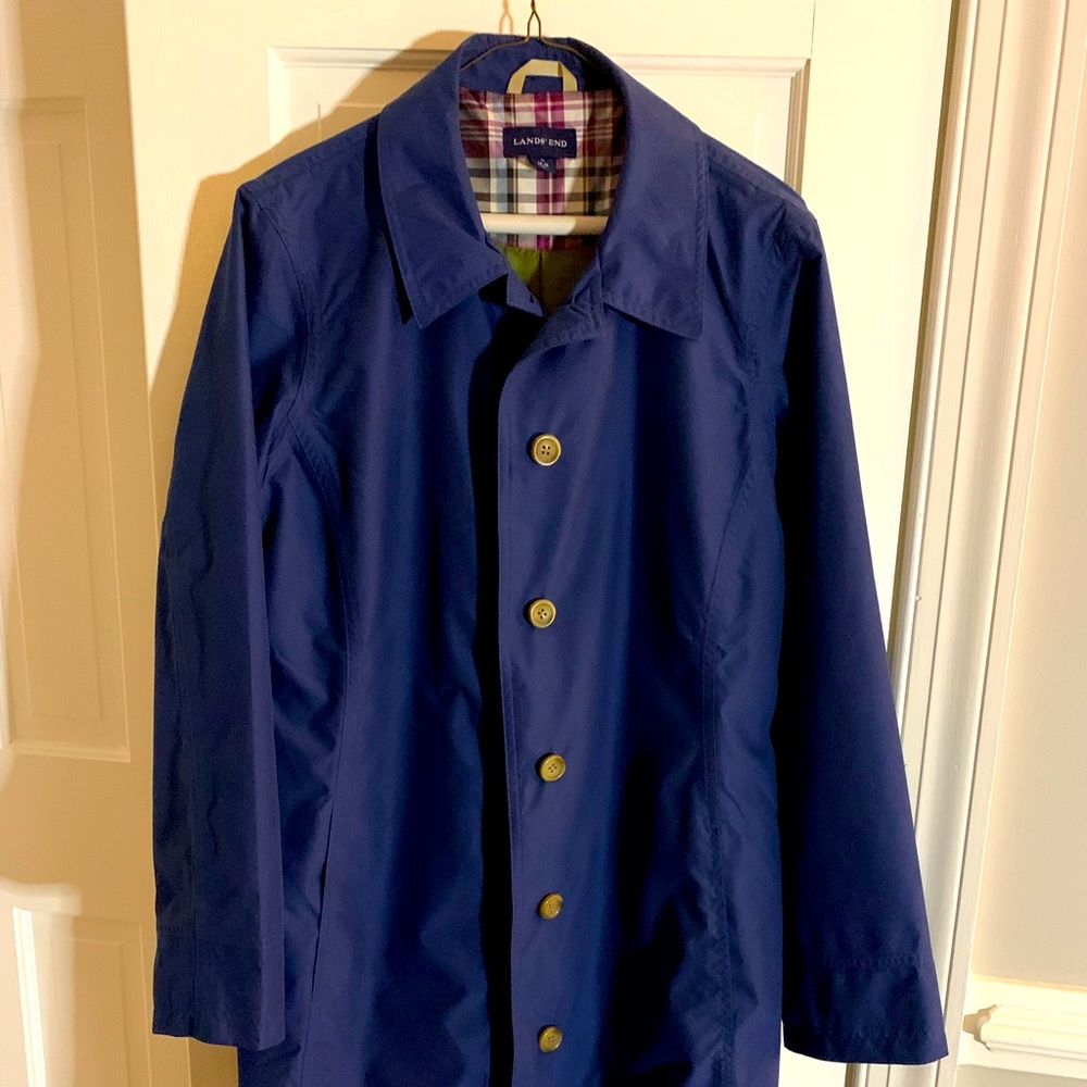 Lands End rain coat, navy blue, size 14-16, rarely used, in great condition.
